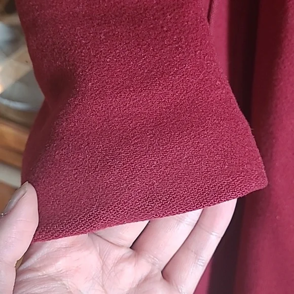 Deep Red Coat - Picture 7 of 11